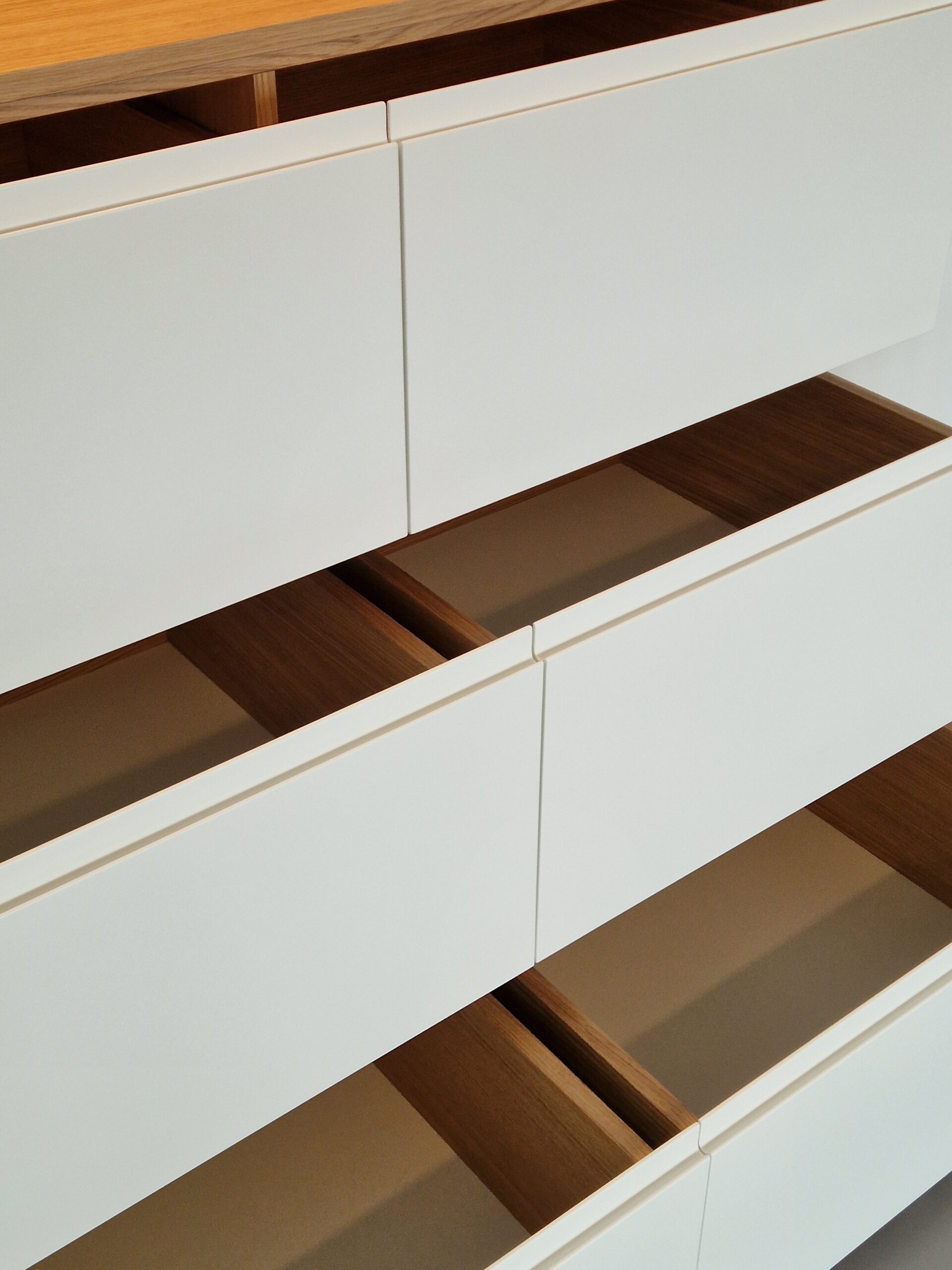 oak drawers with white fronts