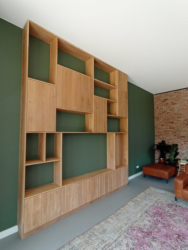 Oak solid wood cabinet